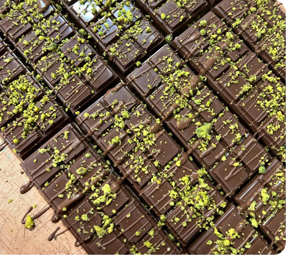 SweetlydippedBakery - Viral Dubai Chocolate Bar NYC